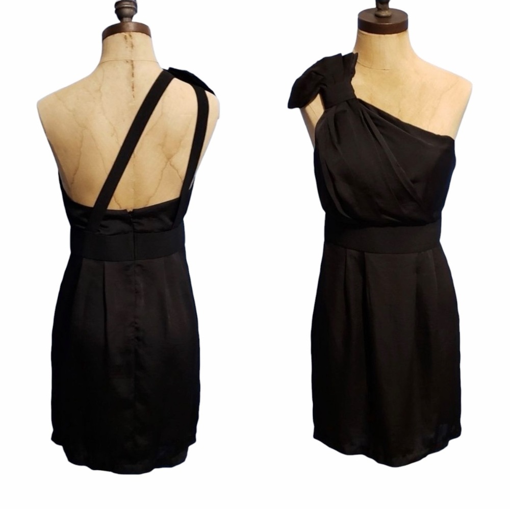 BCBGeneration One Shoulder Black Dress Size 2 Open Back Structured Cocktail - Picture 7 of 9